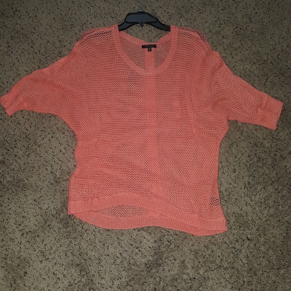 Peach sweater with Buttons on back